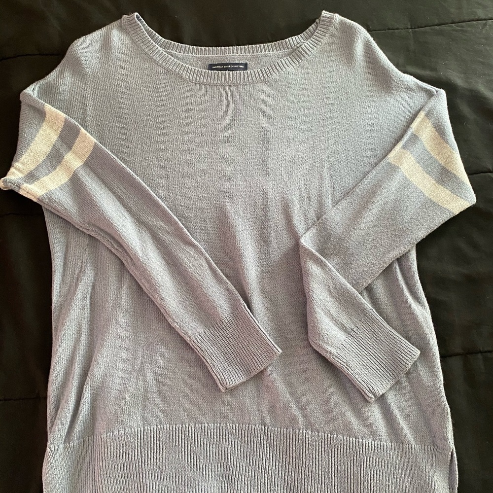 American Eagle sweater